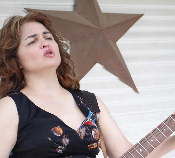 Glenna Bell (photo: Amy Morris)